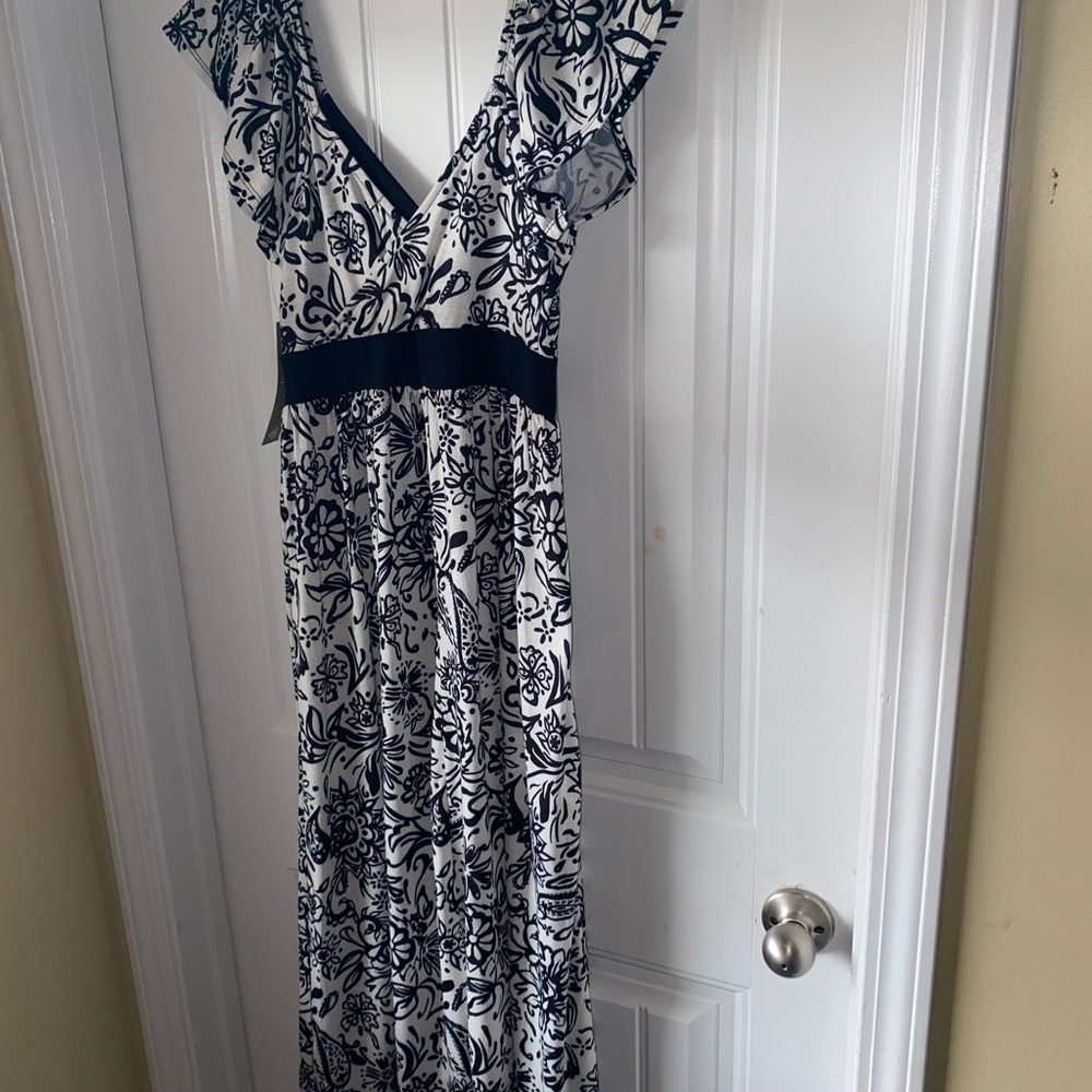 Absolutely Famous womens midi dress Size small NWT black and white boho